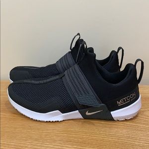 {NIKE} Metcon sport black and gray Velcro training